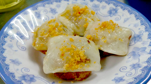 Bánh ram ít là bánh được nhiều thực khách thích nhất khi đến Huế